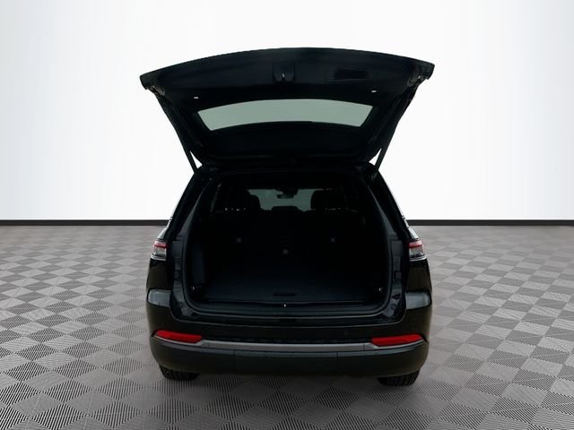 New 2026 Black Jeep Laredo Altitude image 29