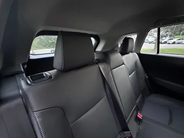 Used 2022 Black Toyota XLE image 9