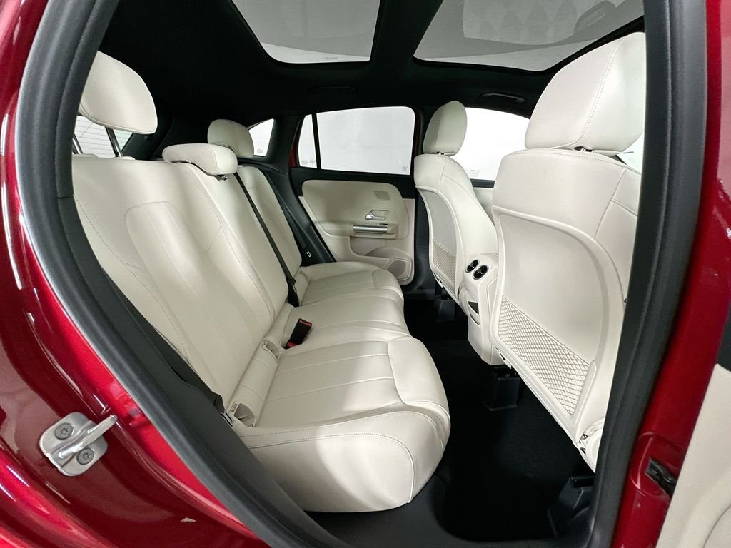 New 2026 MANUFAKTUR Patagonia Red Metallic Mercedes-Benz GLA 250 image 26
