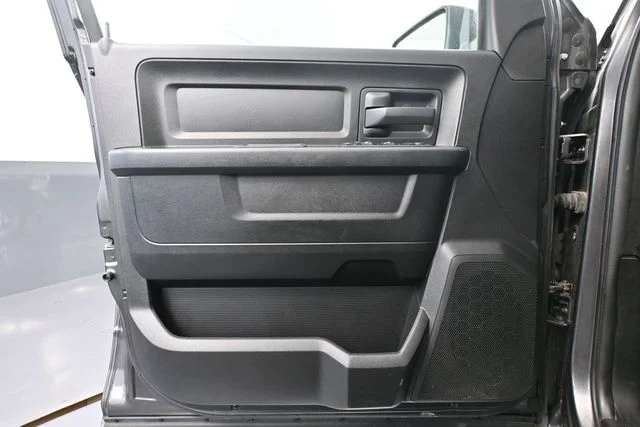 Used 2019 Gray Ram Tradesman image 14