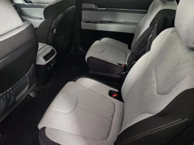 Used 2020 Black Hyundai SEL image 16