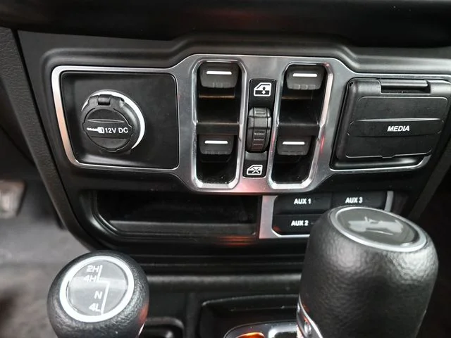 Used 2022 Gray Jeep Unlimited Sahara image 38