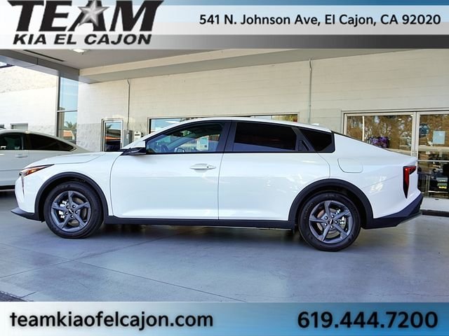 Used 2026 White Kia LXS image 6