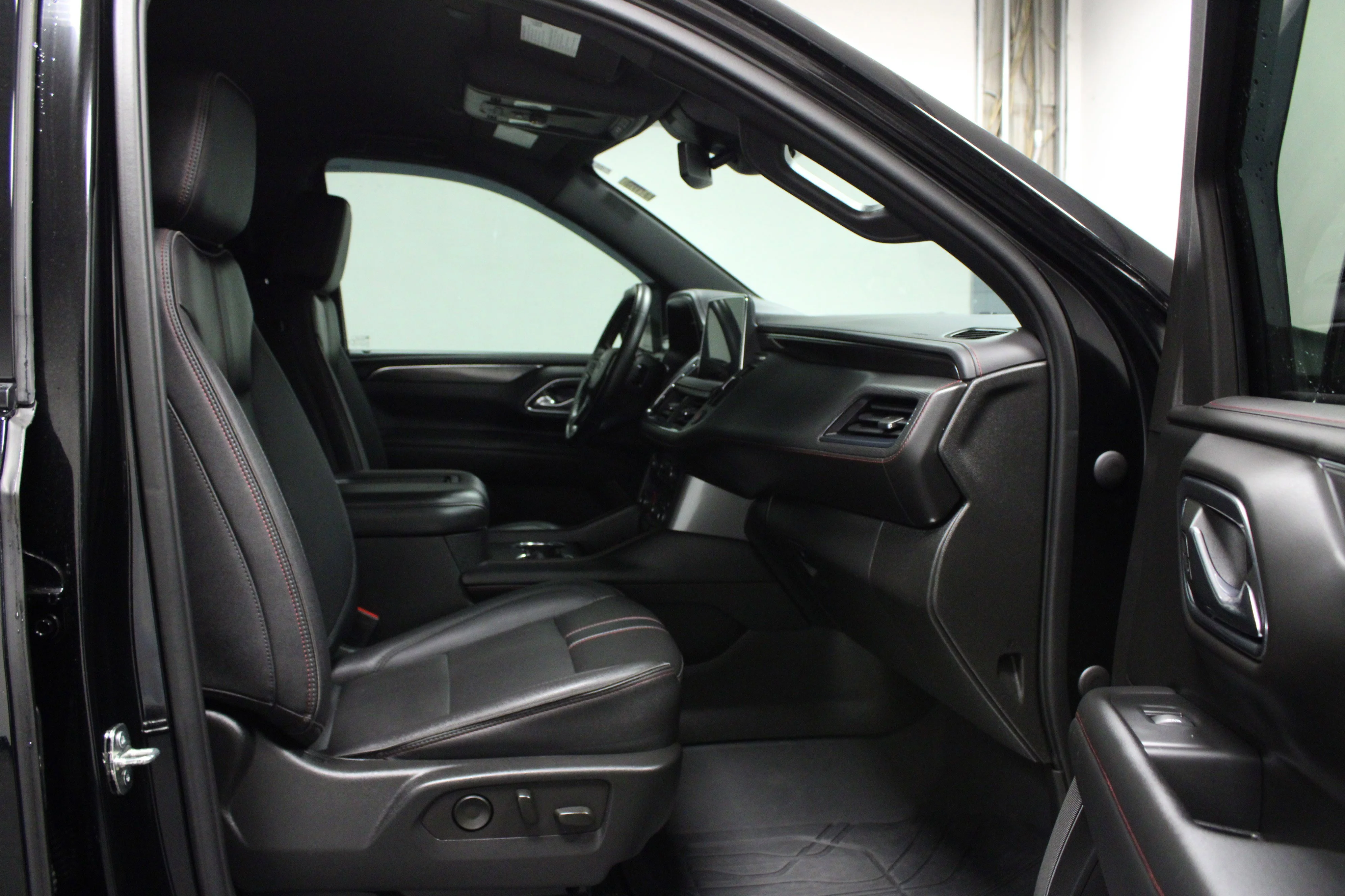 Used 2023 Black Chevrolet RST image 17