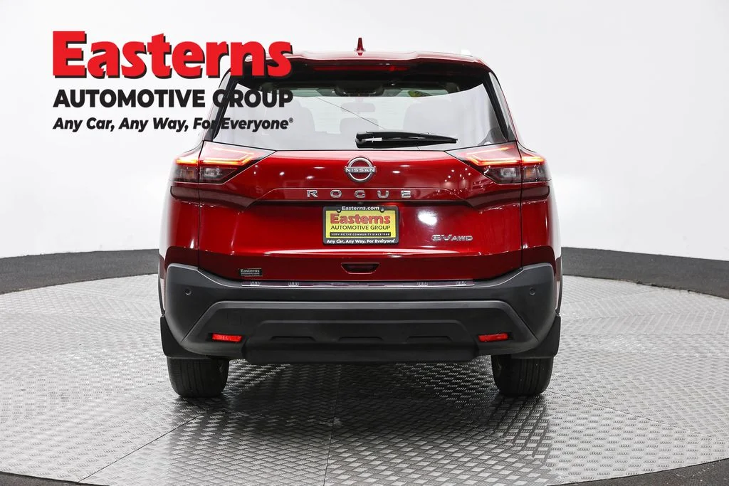 Used 2023 Red Nissan SV image 6