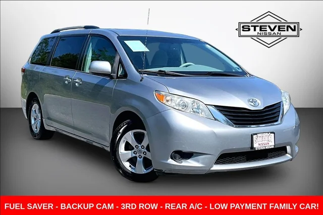 2013 Toyota Sienna LE