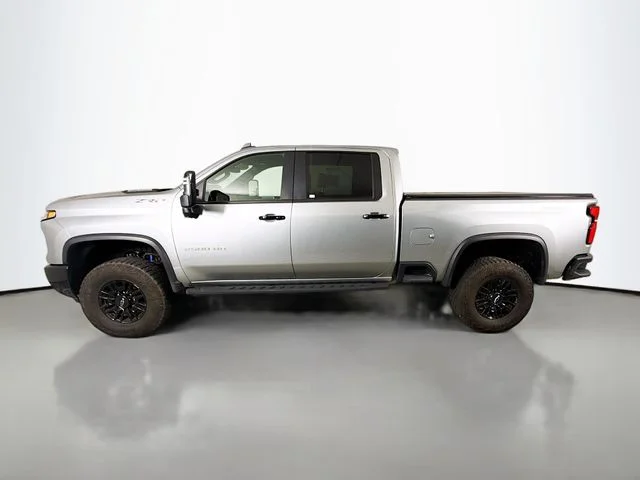 Used 2024 Gray Chevrolet ZR2 image 4