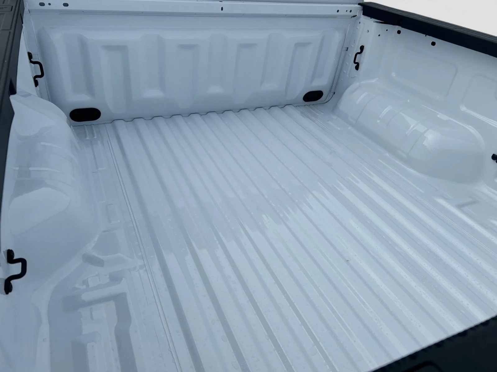 New 2026 Oxford White Ford Lariat image 10