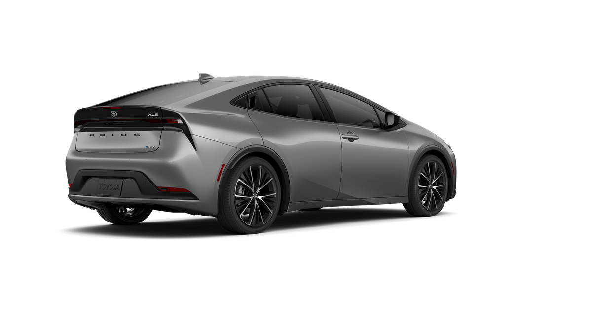 New 2027 Guardian Gray Toyota XLE image 10