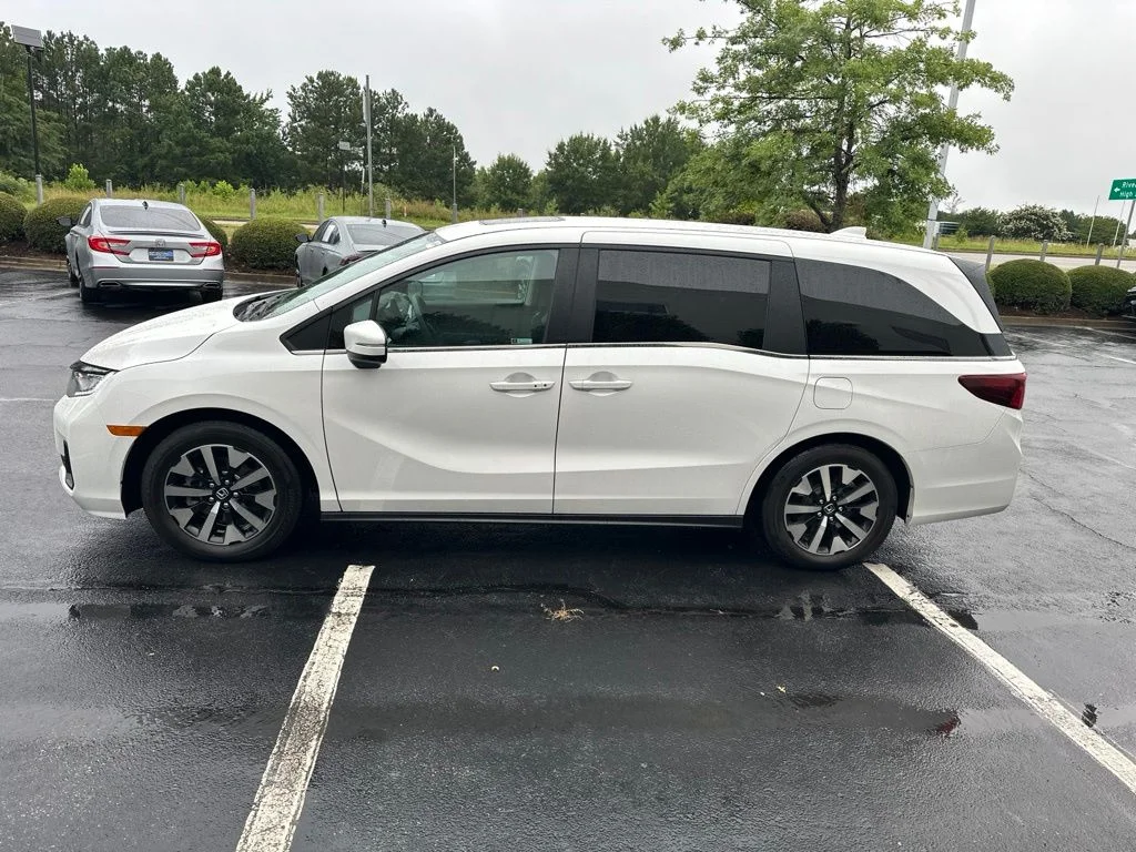 2026 Honda Odyssey EX-L - Photo 6