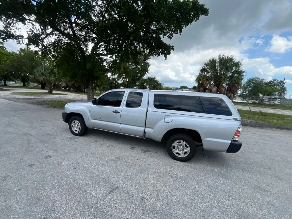 Used 2007 Silver Streak Mica Toyota Base image 4