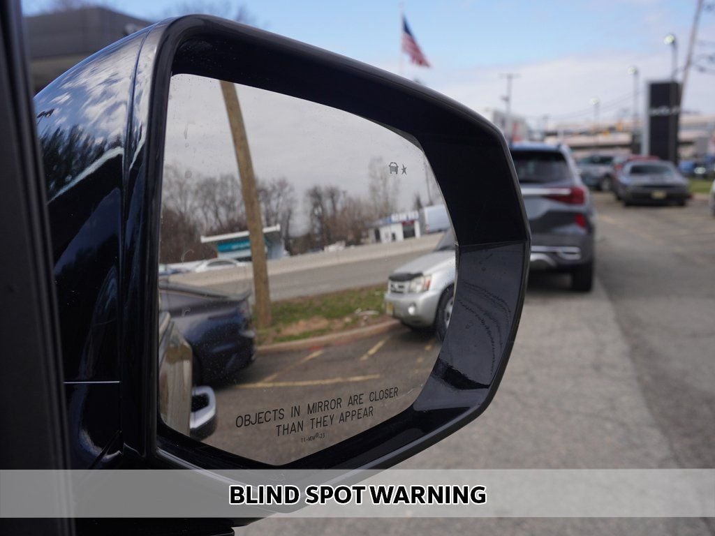 Used 2023 Black Cadillac Premium Luxury Platinum image 9