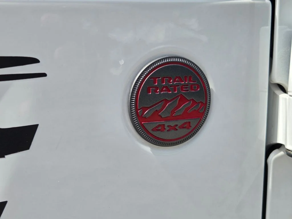 Used 2018 White Jeep Unlimited Rubicon image 13