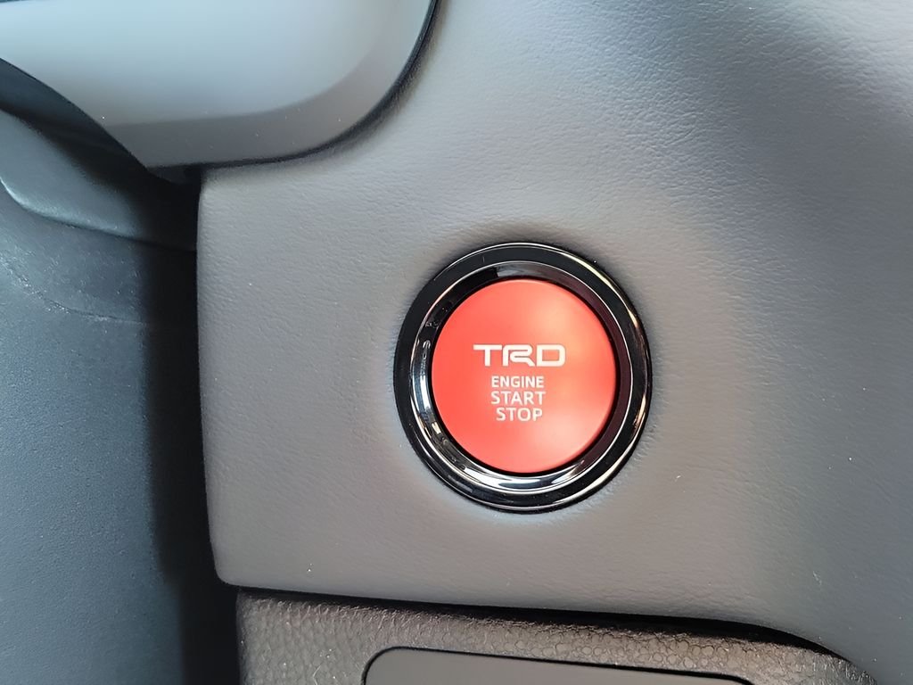 2026 Toyota Tundra Platinum - Photo 38