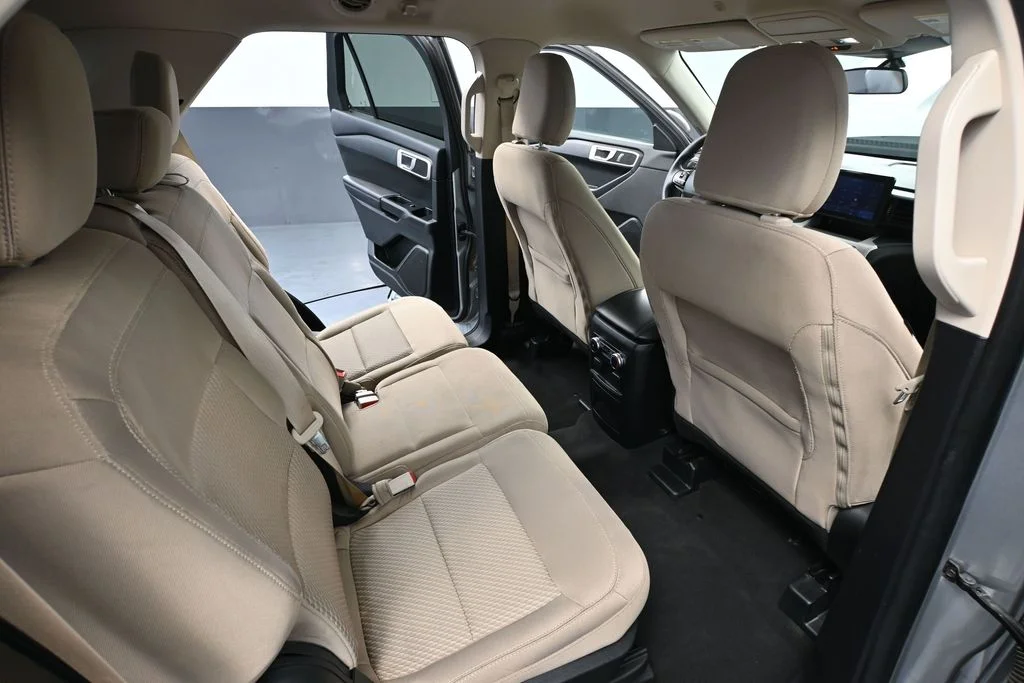 Used 2022 Silver Ford Base image 45