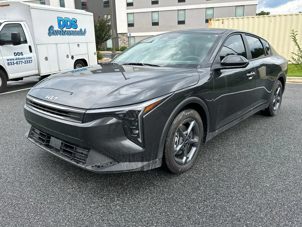New 2026 Gray Kia LXS image 3