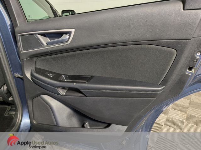 Used 2018 Blue Ford SEL image 33