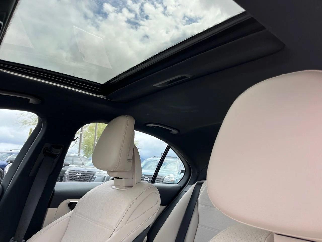 Used 2025  Mercedes-Benz C 300 image 28