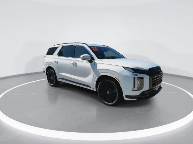 Used 2025 White Hyundai Calligraphy Night Edition image 2