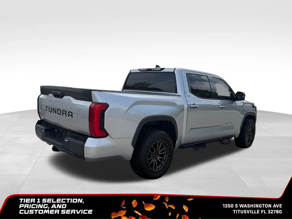 Used 2022 Silver Toyota SR5 image 9
