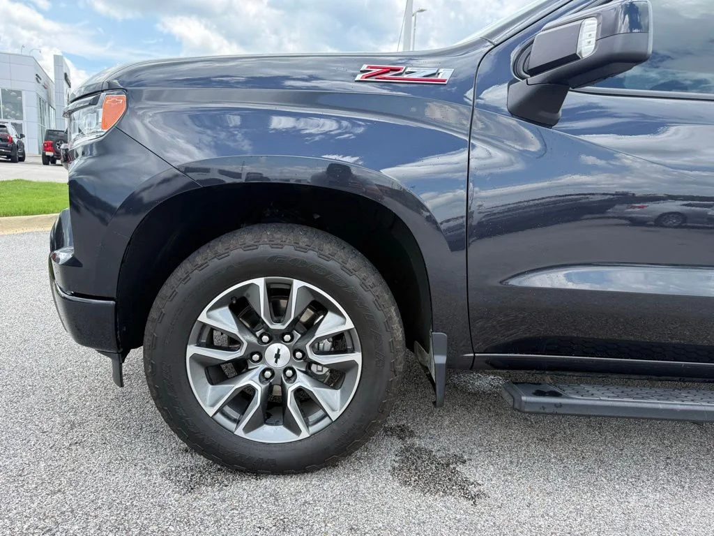 Used 2023 Gray Chevrolet RST image 21