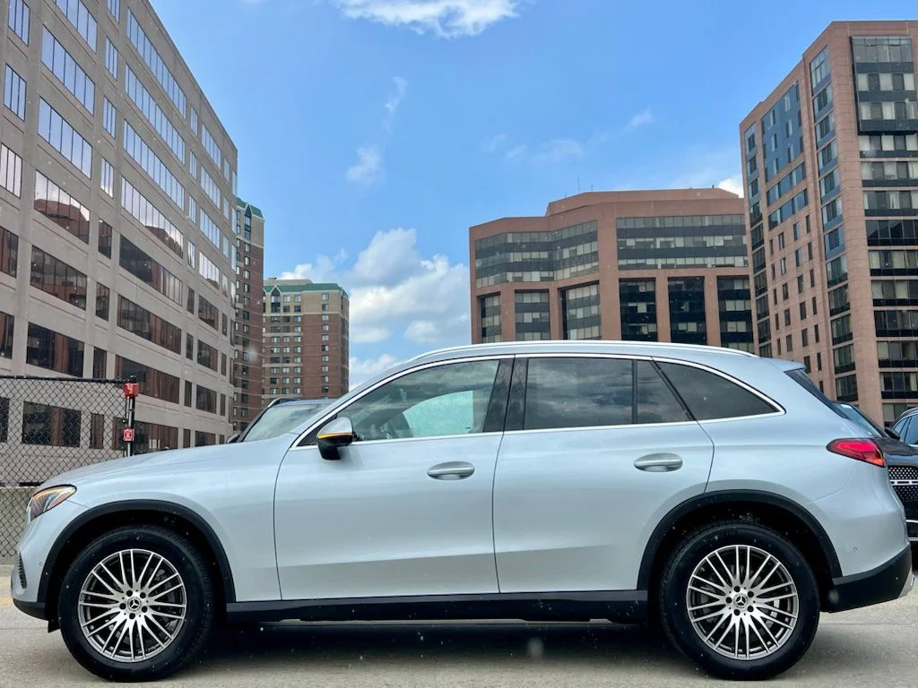 Certified Used 2026  Mercedes-Benz GLC 300 image 7