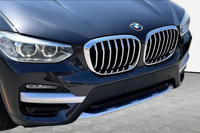 Used 2020 Gray BMW xDrive30i image 30