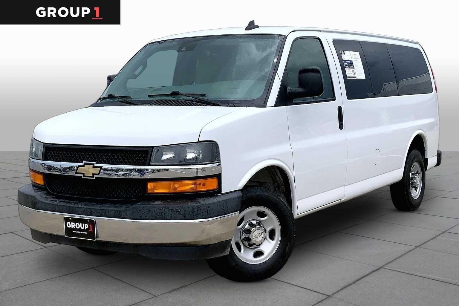 Used 2020 SUMMIT WHITE Chevrolet LT image 1