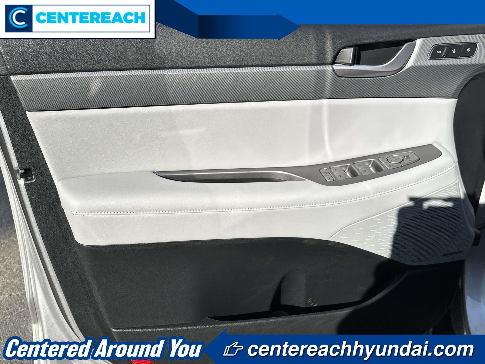 Used 2023 Silver Hyundai SEL image 16