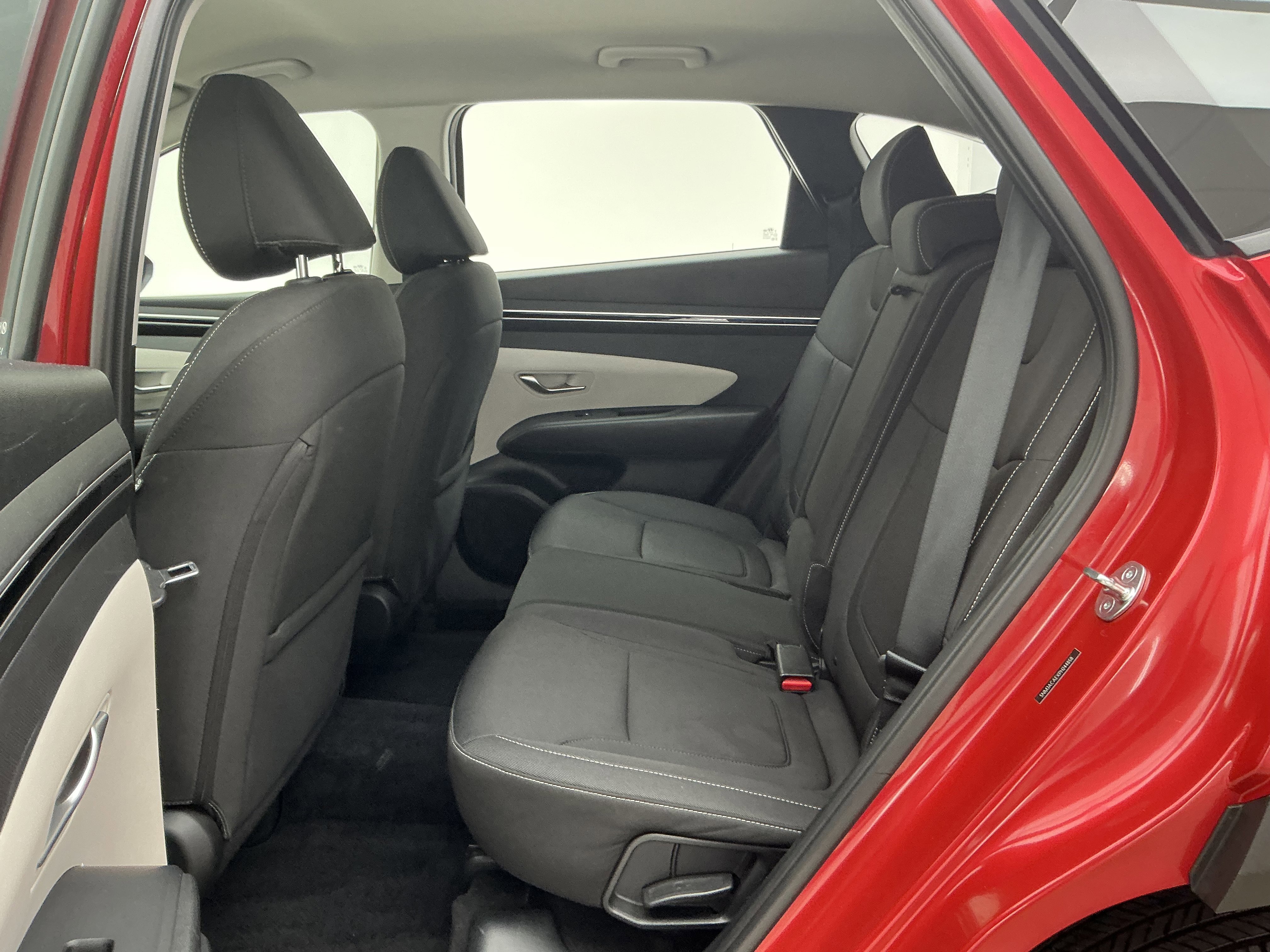 2023 Hyundai Tucson SE - Photo 19