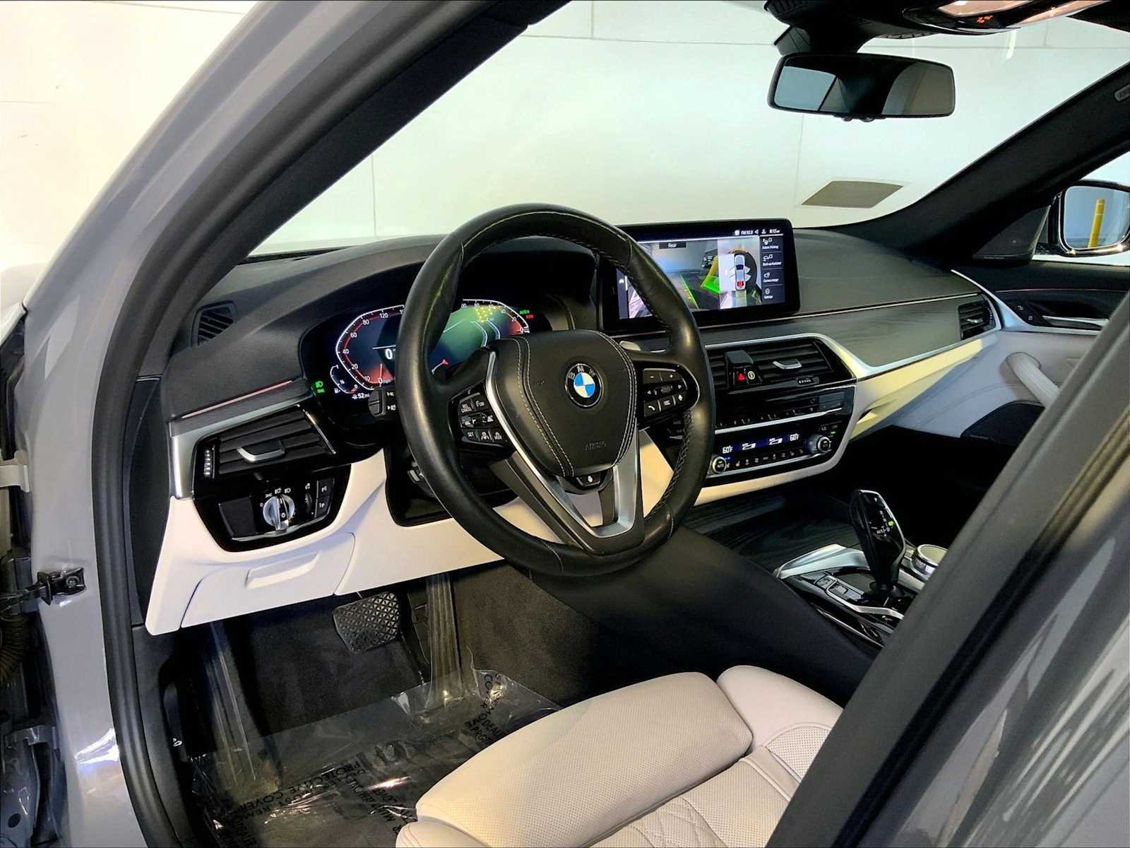 Used 2021 Bernina Grey Amber Effect Metallic BMW 540i xDrive image 4