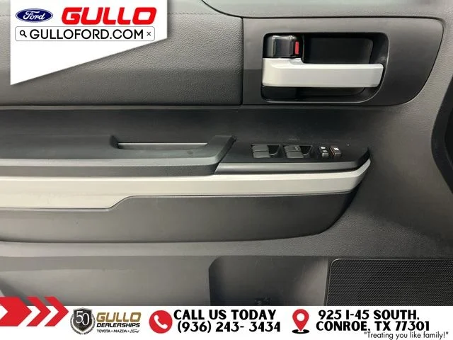 Used 2021 Super White Toyota SR5 image 19