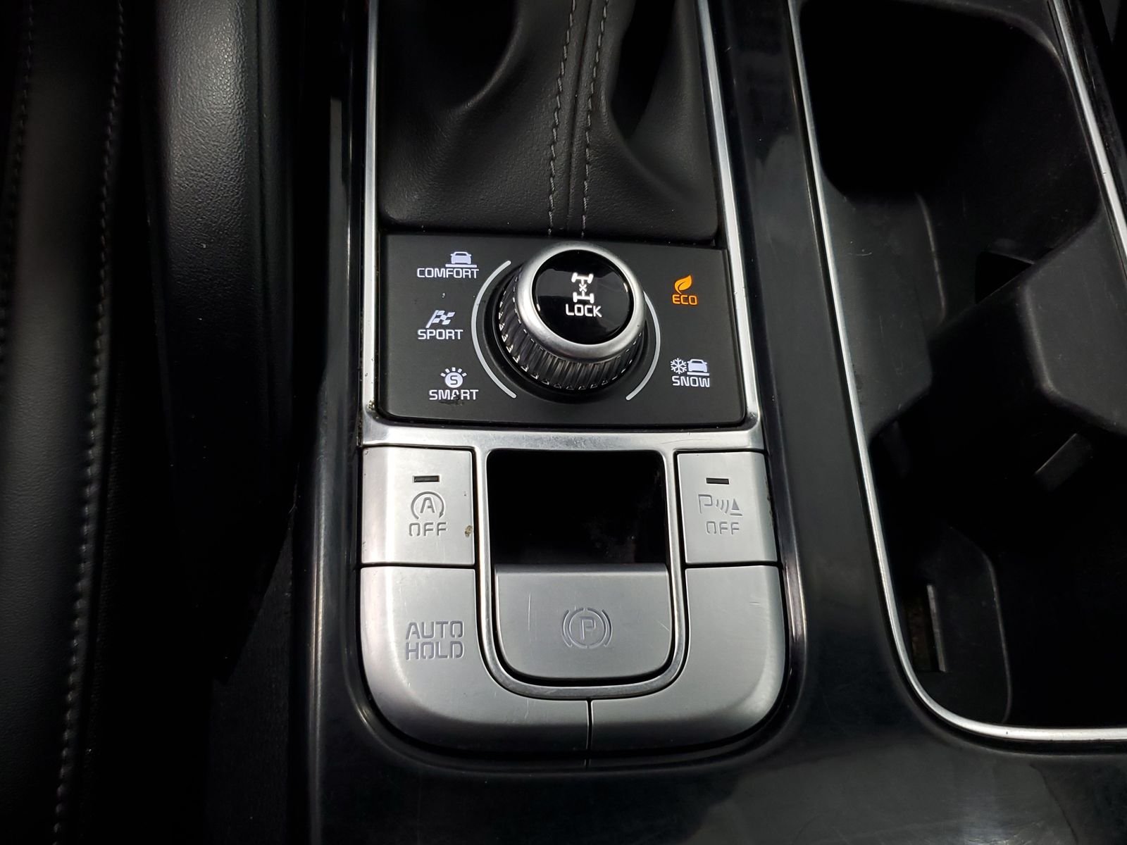 Used 2022 Purple Kia LX image 30