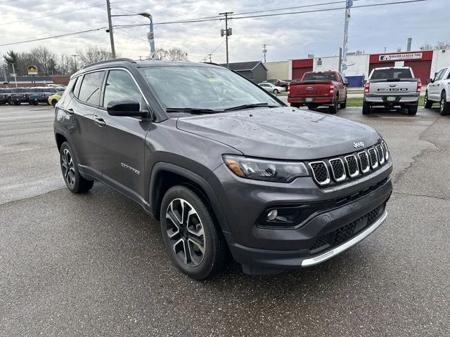 Used 2024 Metallic Jeep Limited image 11