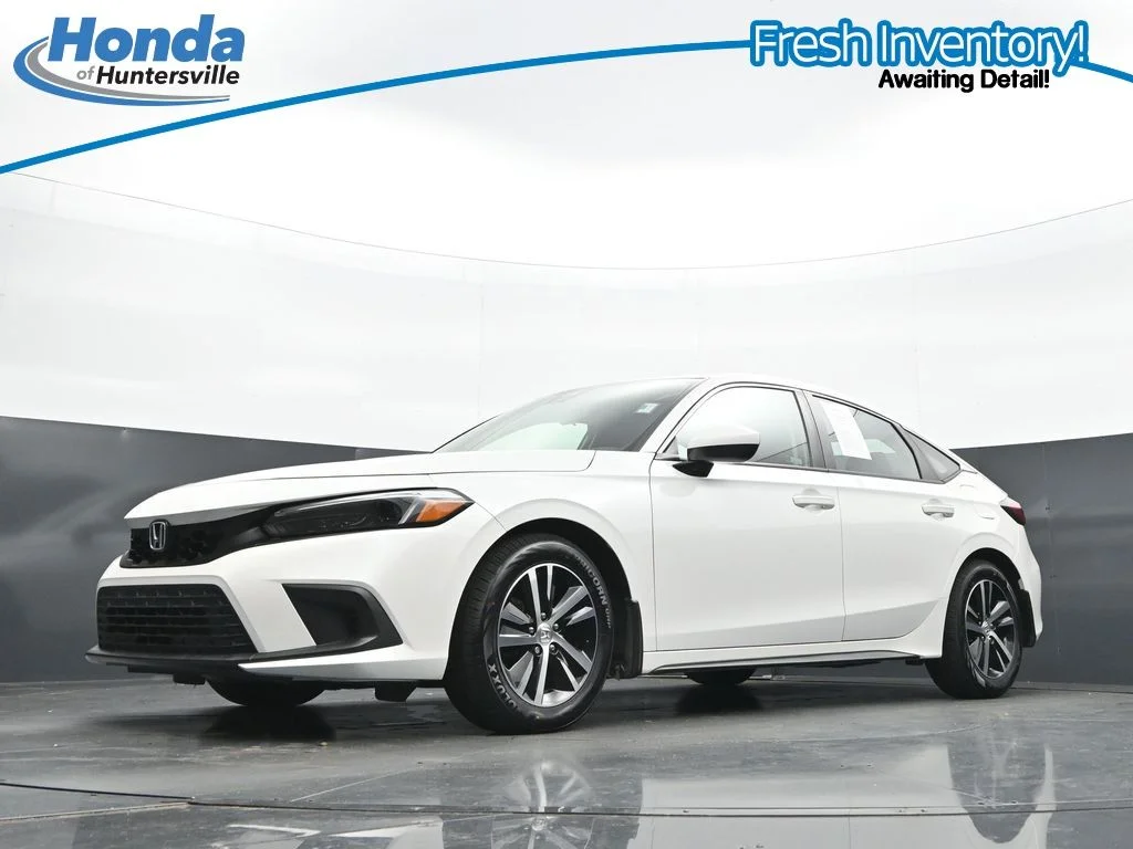Used 2024 Platinum White Pearl Honda 2.0L LX image 29
