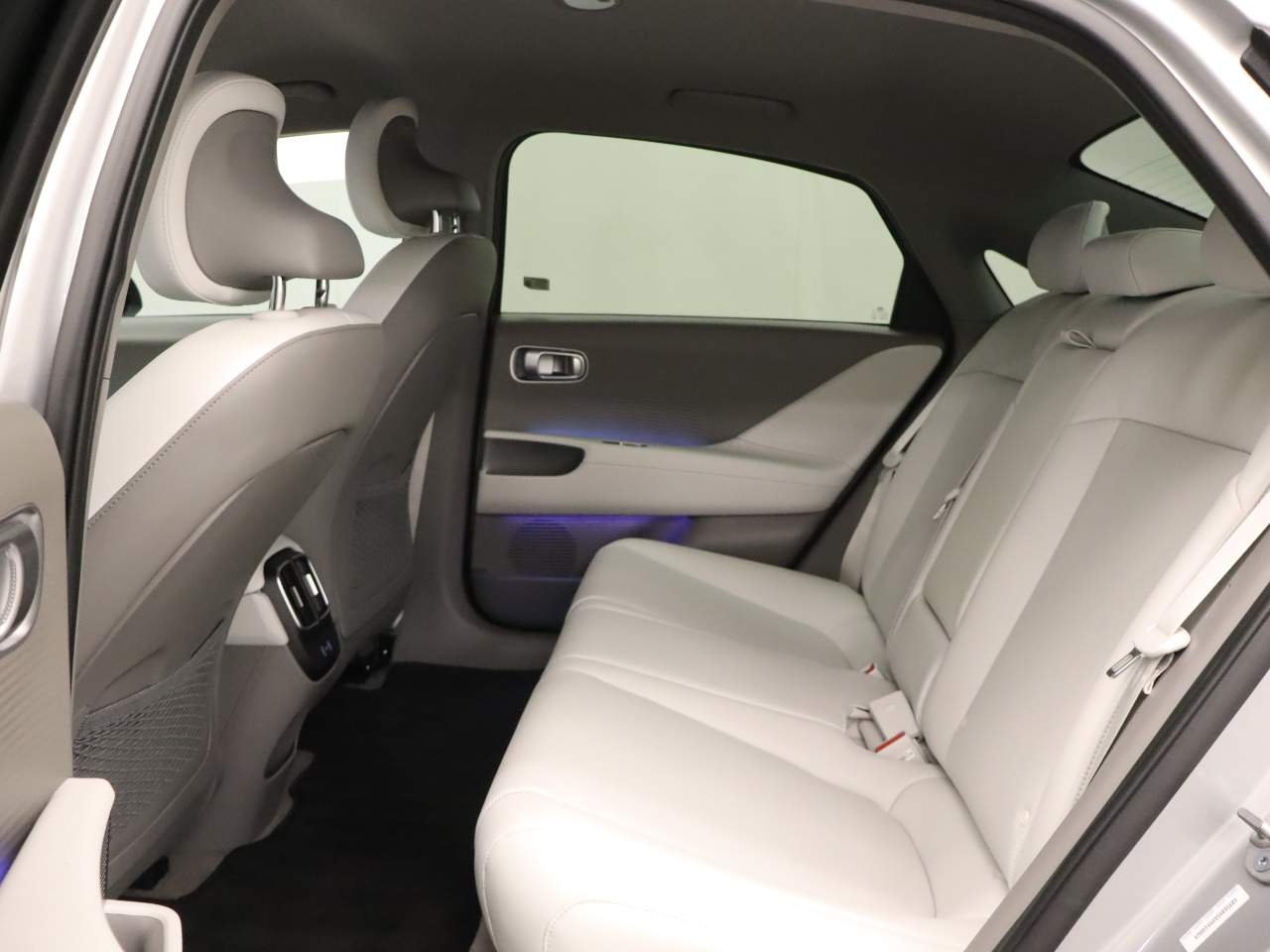 Certified Used 2025 Curated Silver Metallic Hyundai SEL image 18