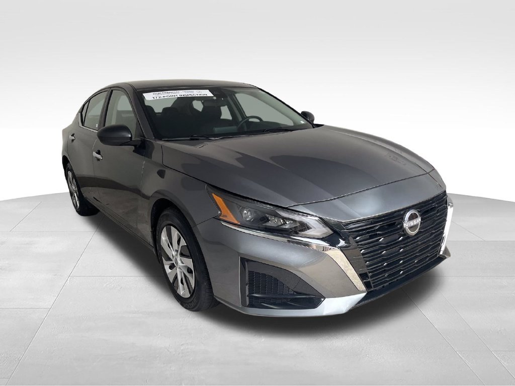 Used 2025 Gray Nissan 2.5 S image 7