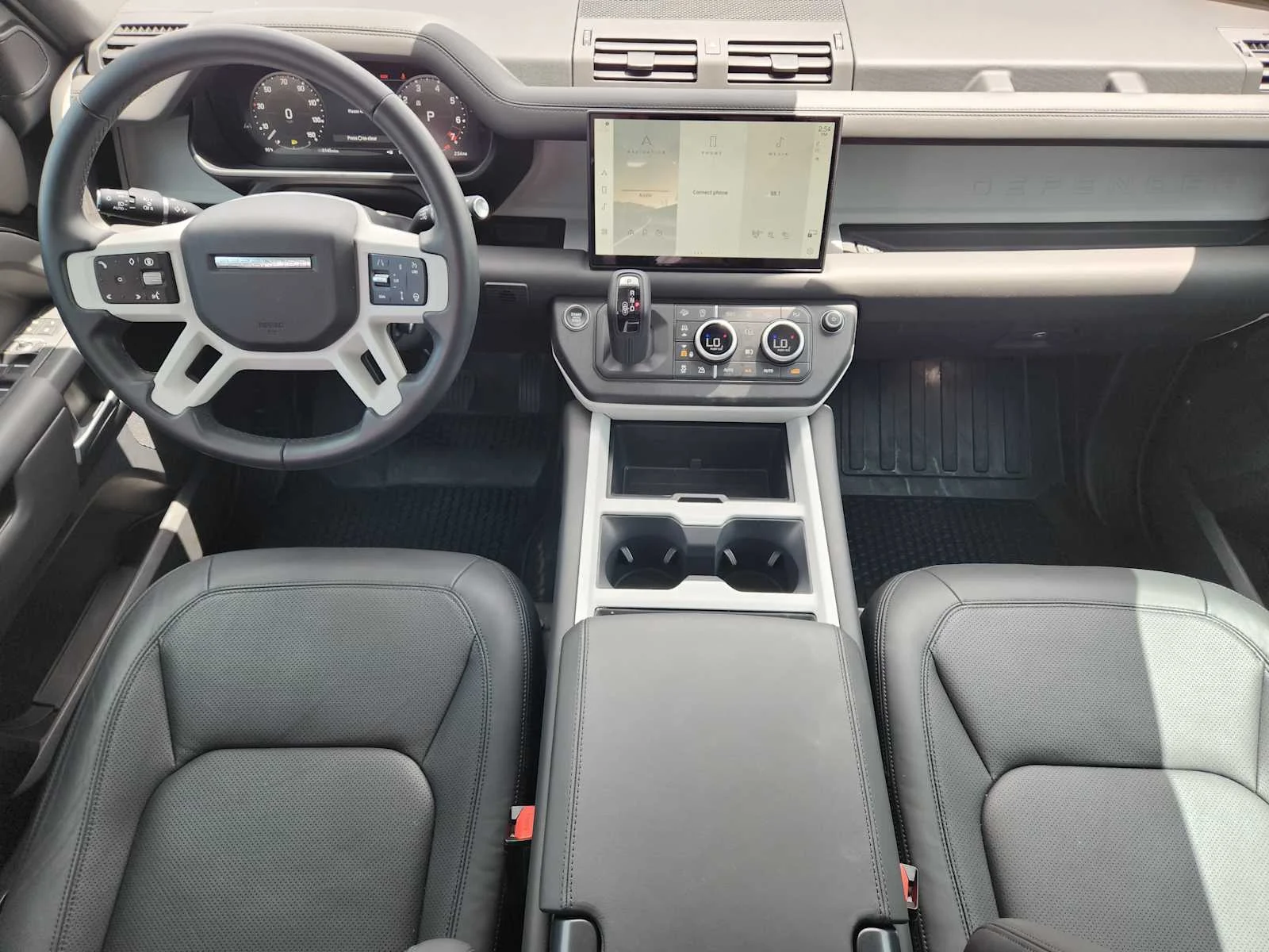 Certified Used 2025 Santorini Black Metallic Land Rover X-Dynamic SE image 24
