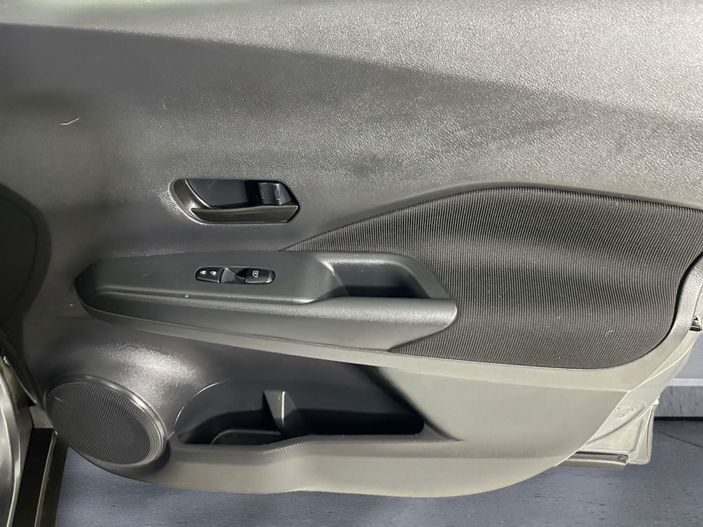Used 2024 Gray Nissan S image 15