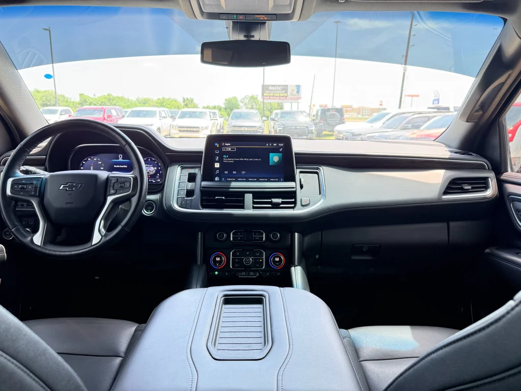 Used 2022 Summit White Chevrolet Z71 image 15