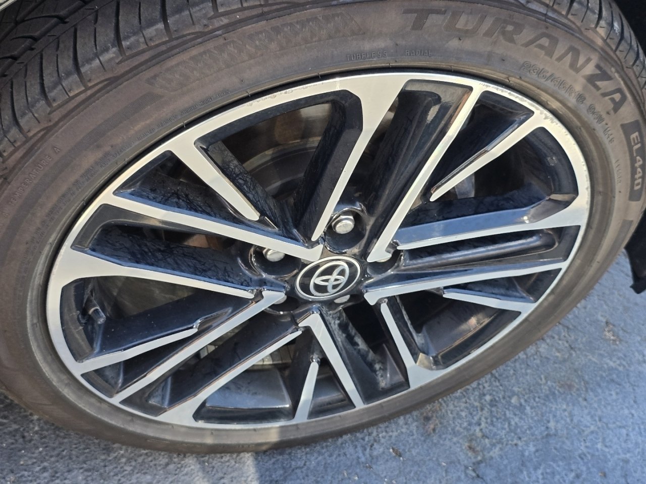 Used 2025 Black Toyota XLE image 23