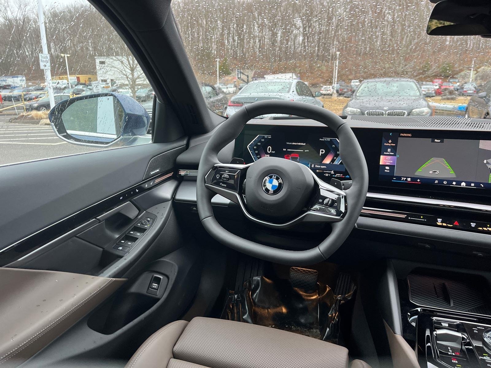 2025 BMW 5 Series 530i - Photo 22