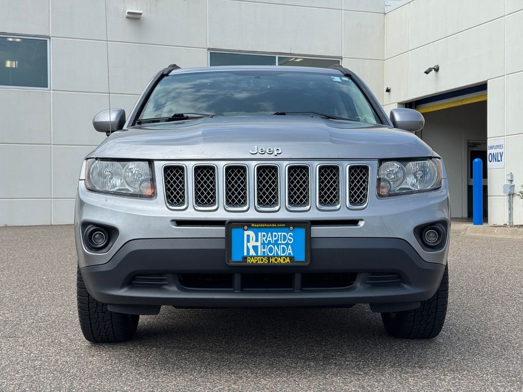 Used 2016 Jeep Compass Latitude with VIN 1C4NJDEB5GD781511 for sale in Coon Rapids, Minnesota