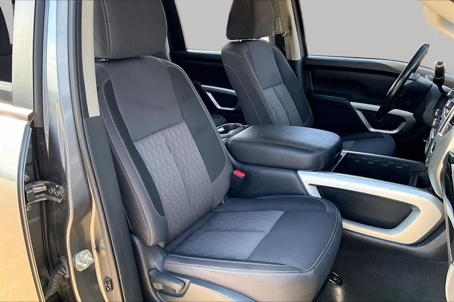 Pre-Owned 2021 Nissan Titan SV