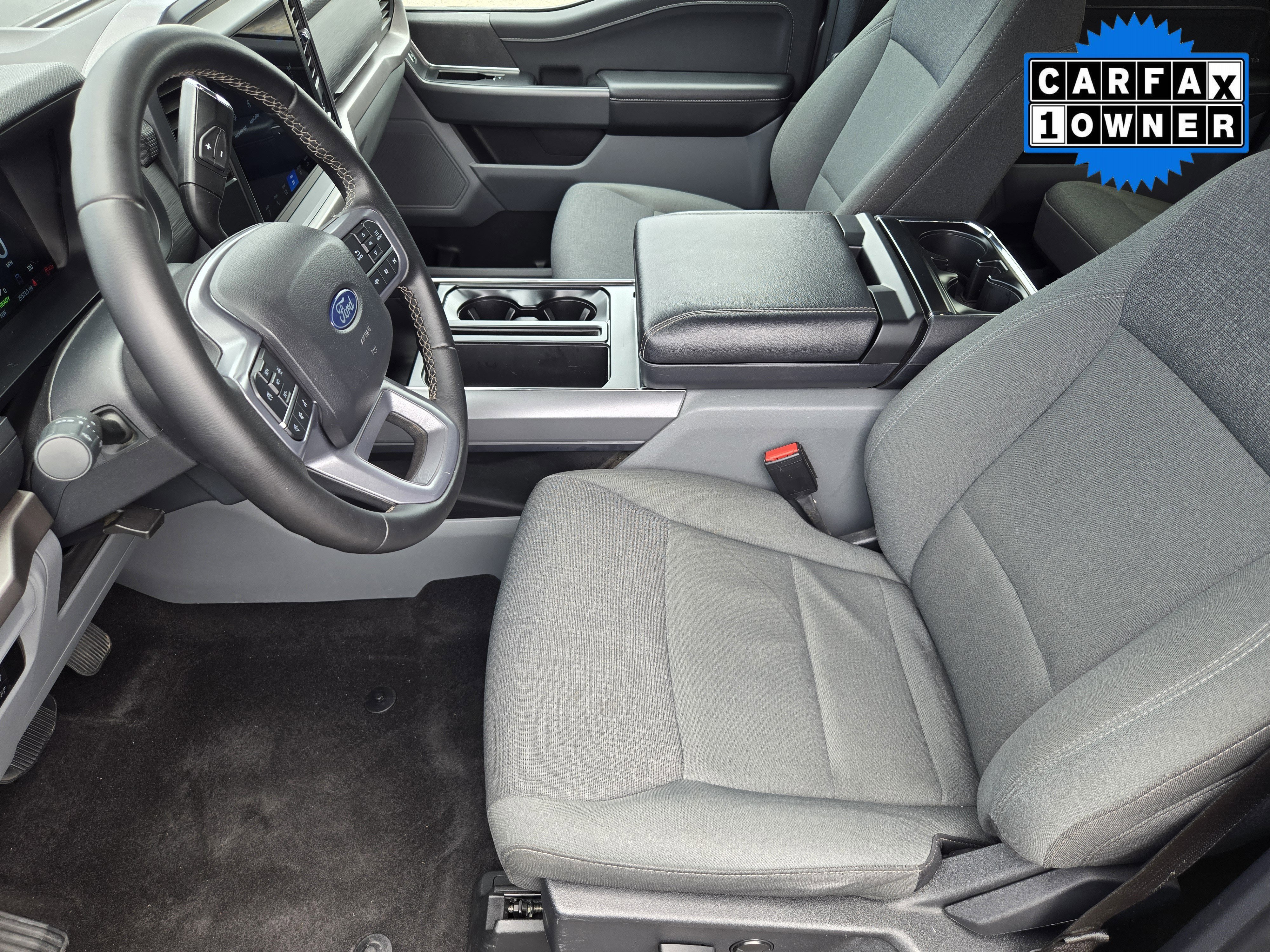 Used 2025 Gray Metallic Ford XLT image 11