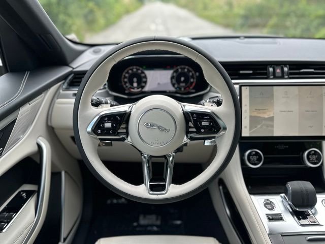 2026 Jaguar F-Pace R-Dynamic S - Photo 24