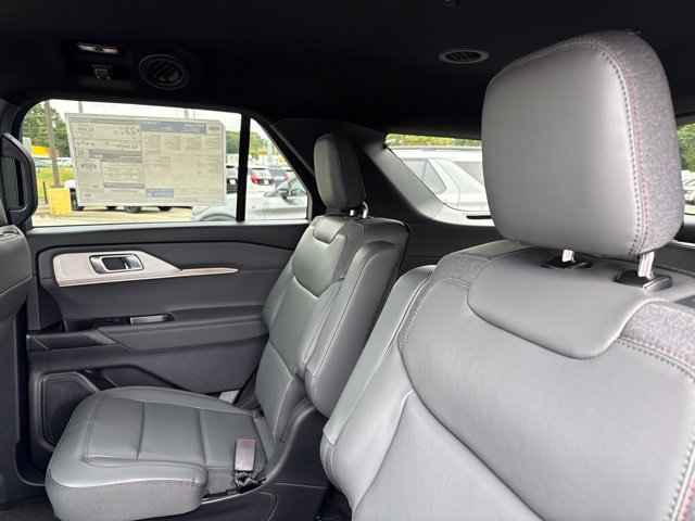 New 2027 Avalanche Gray Ford Active image 59