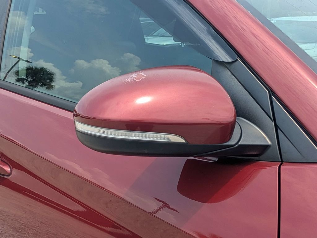 Used 2018 Red Hyundai SEL Plus image 10