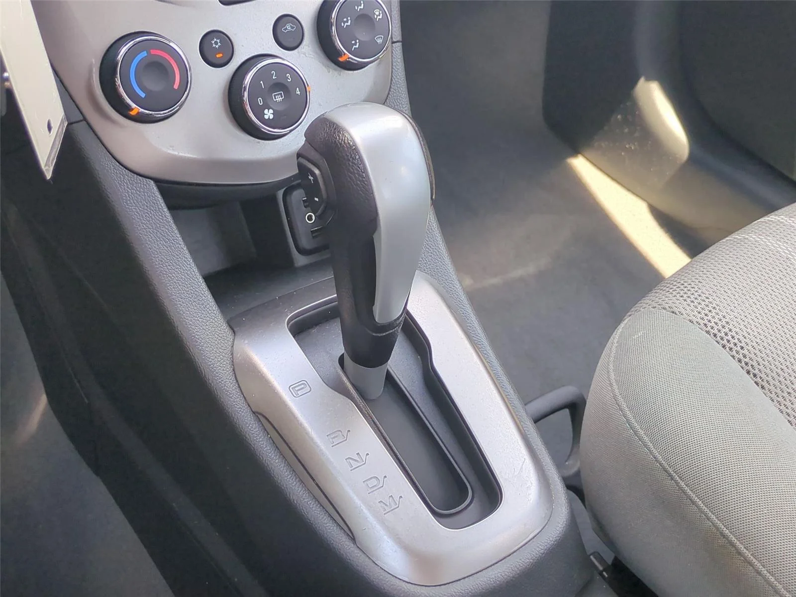 Used 2018  CHEVROLET LT image 28