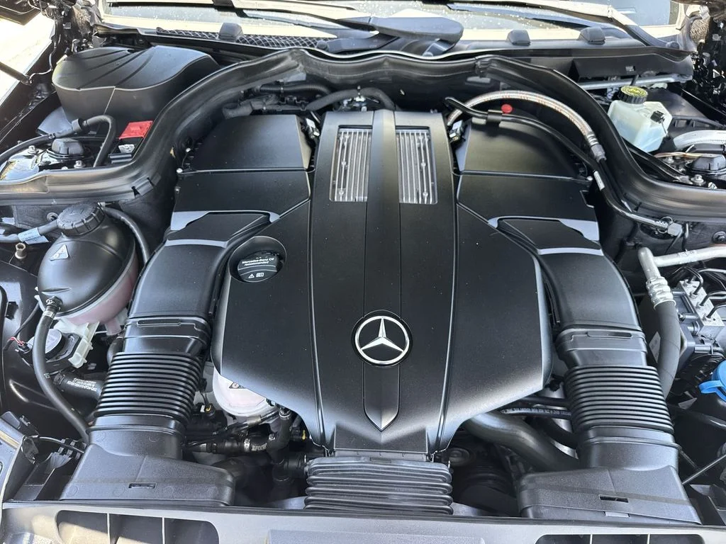 Used 2016 Obsidian Black Metallic Mercedes-Benz E 400 image 57